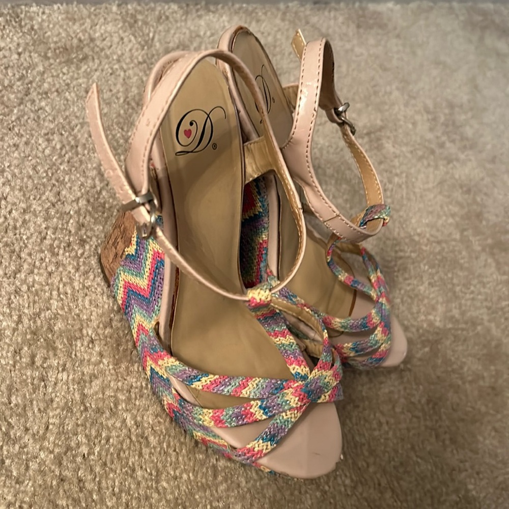 Multicolor wedges